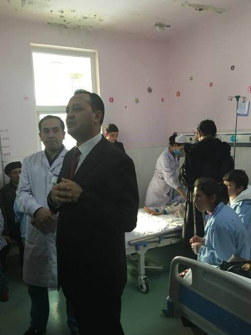 Hospital rounds with the medical team