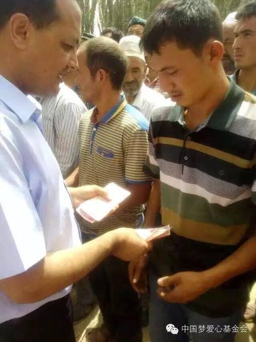 Assistance passed directly into people&rsquo;s hands