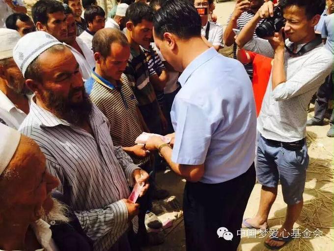 Relief work in the villages after the quake